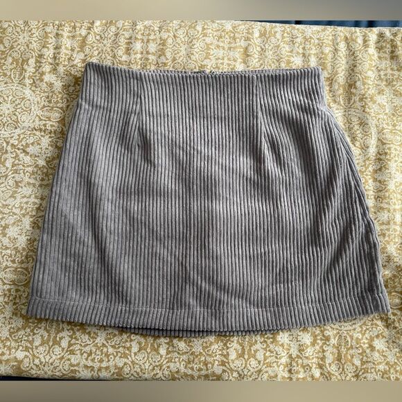 NWT Lulus corduroy mini skirt size medium - Picture 1 of 8